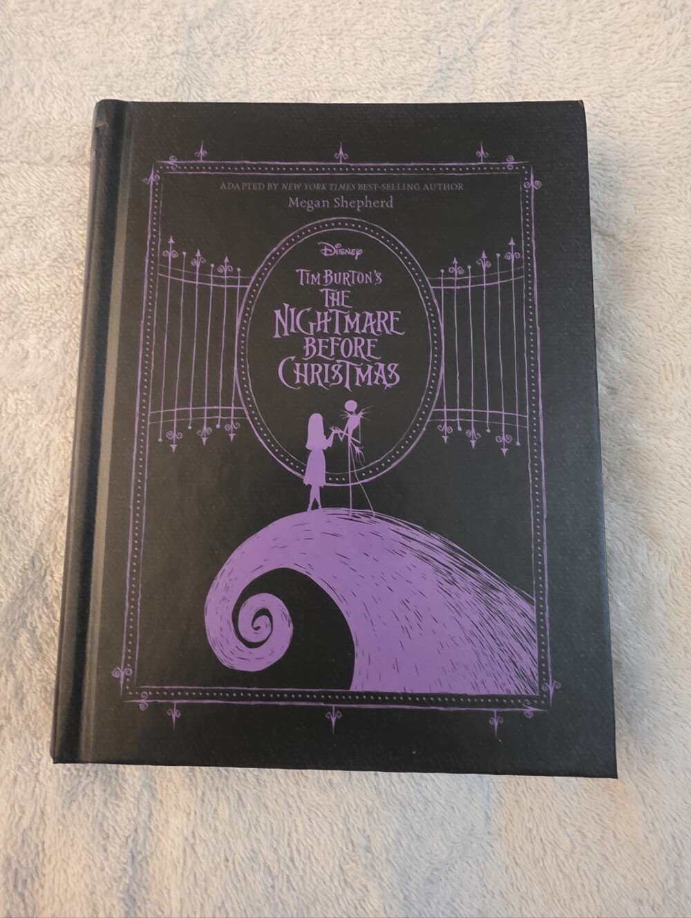 Disney The Nightmare Before Christmas Book - Black and White